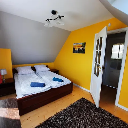 בית נופש Do Wynajecia - Siedlisko Przy Lesie Rzasnik